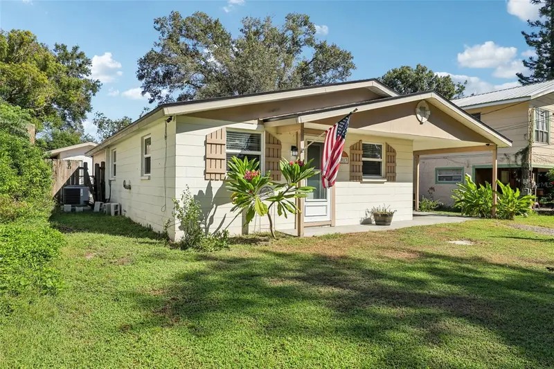 1013 Oakhill St, FL