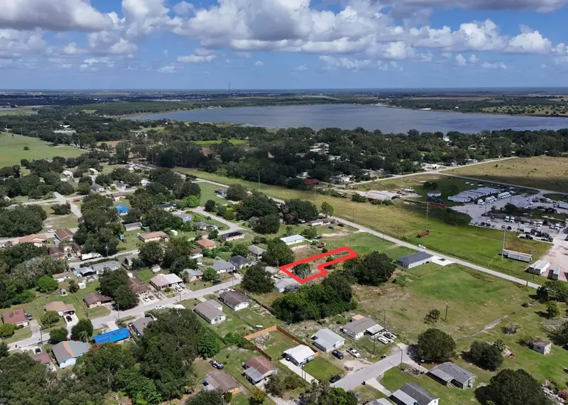 219 Sheila Ln, FL