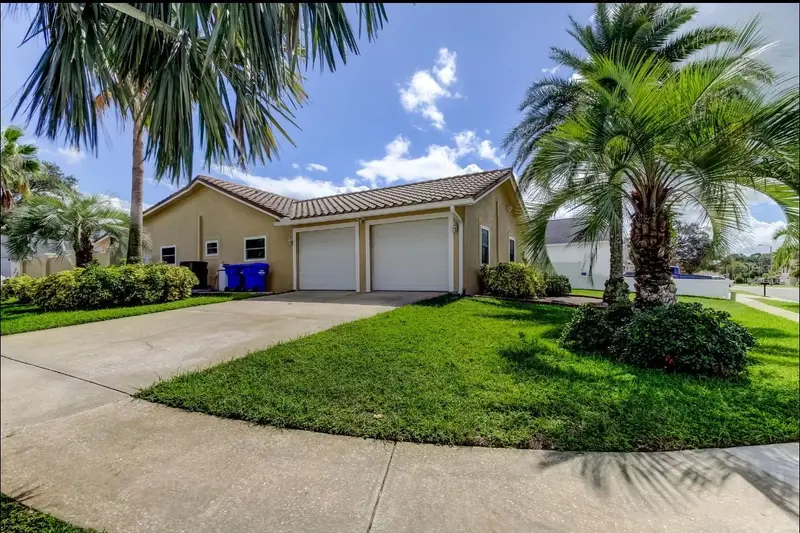 4831 Blue Jay Cir, FL