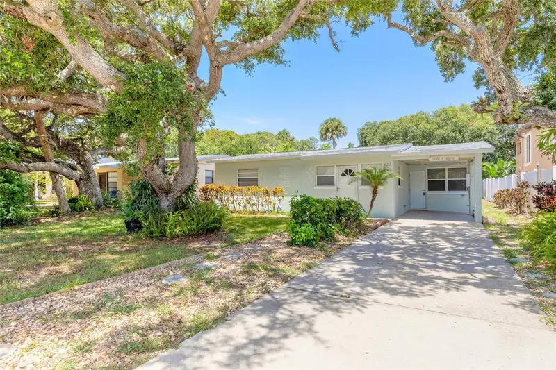822 E 12th Ave, FL