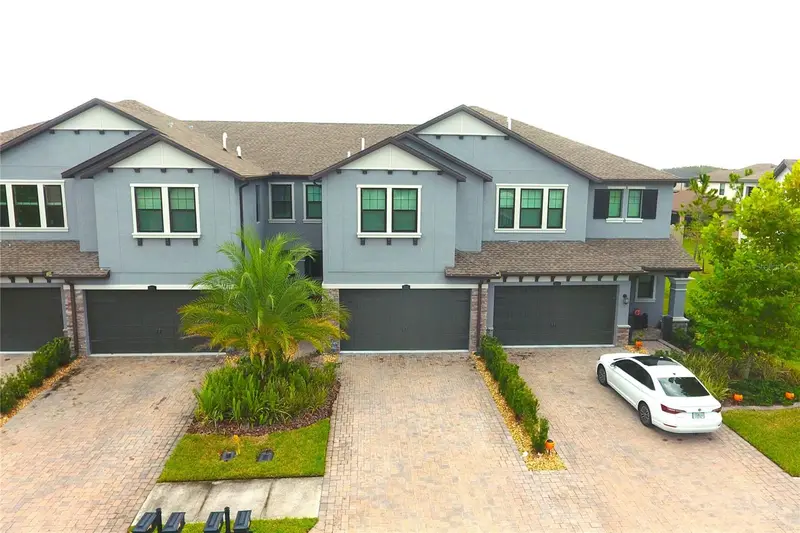 4596 Almada Ln, FL