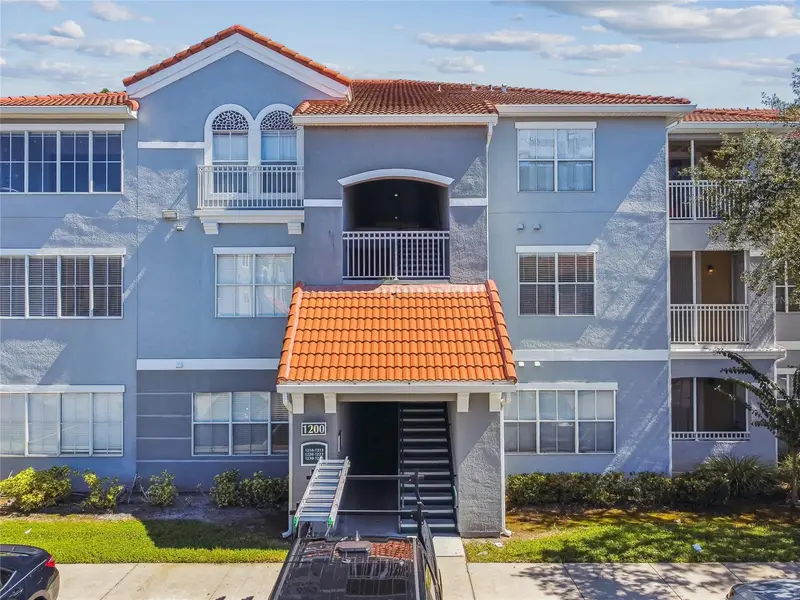 18001 Richmond Place Dr #1223, FL