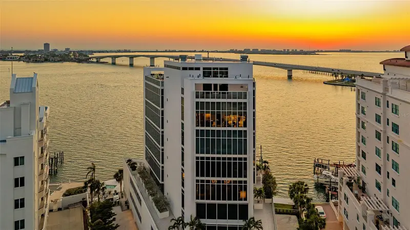 280 Golden Gate Pt #600, FL