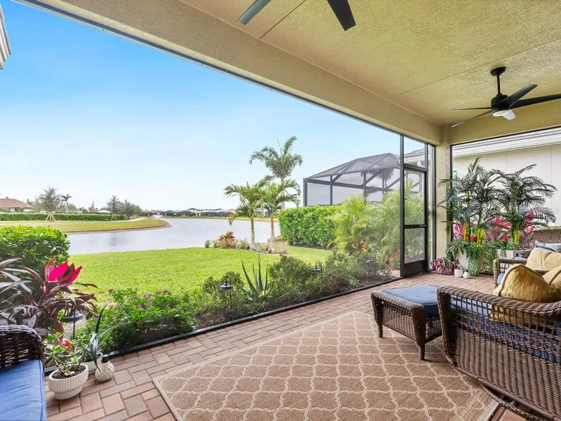 4925 Surfside Cir, FL