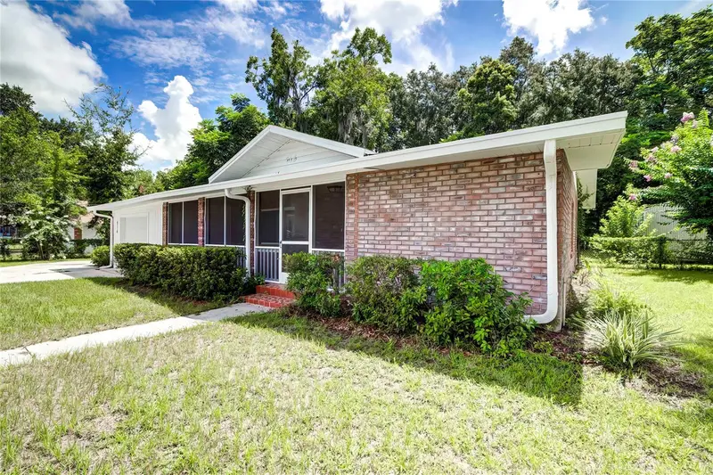 614 Powell St, FL