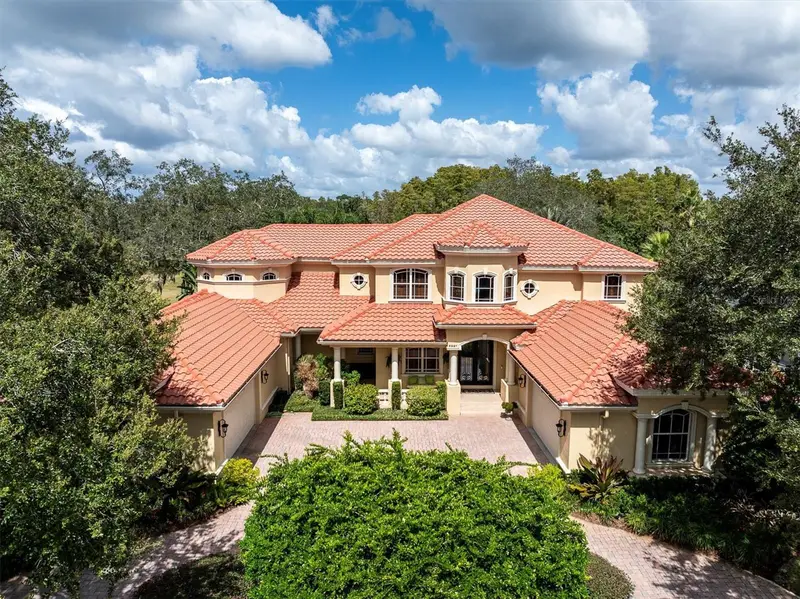 2861 Roehampton Close, FL