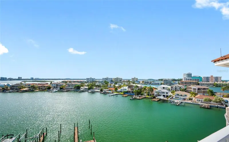 205 Brightwater Dr #401, FL