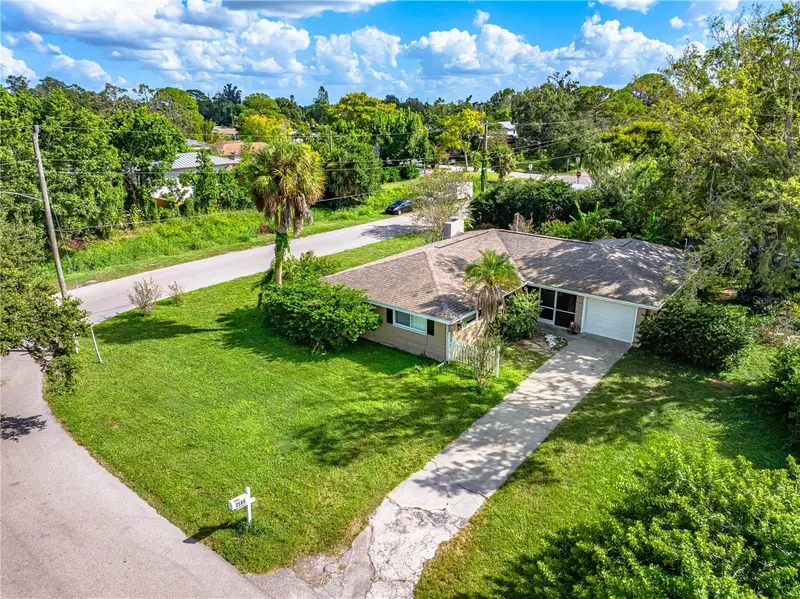 2588 Colorado St, FL