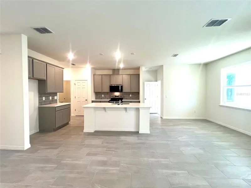 4 Lynbrook Dr, FL