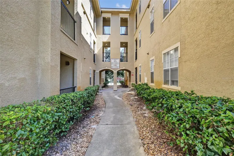 103 Vista Verdi Cir #229, FL