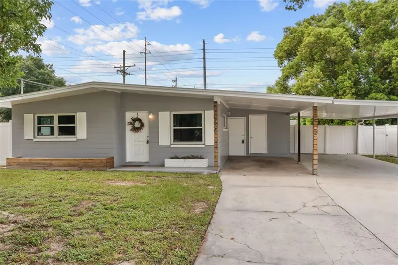 Colonialtown listing
