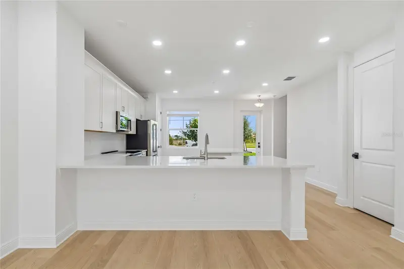 17736 Broadleaf Loop, FL