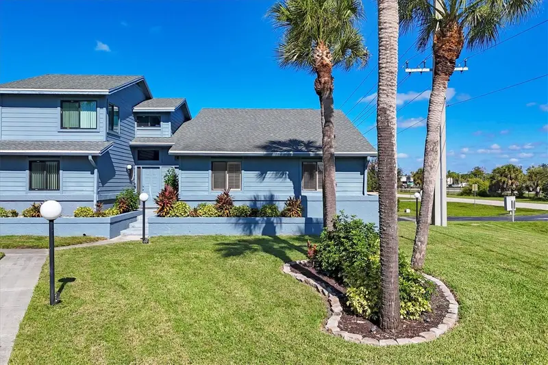 1839 Settlers Dr #B-6, FL