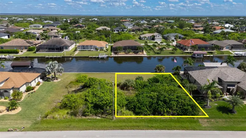 8292 Tecumseh Cir, FL