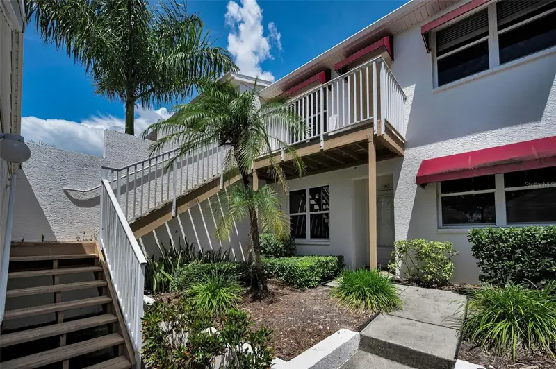 1400 Water View Dr W #202, FL