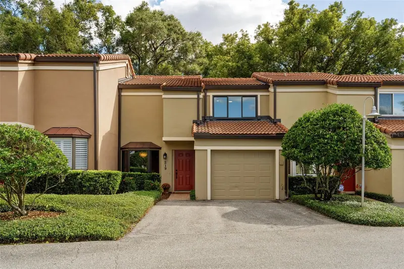 219 Quayside Cir, FL