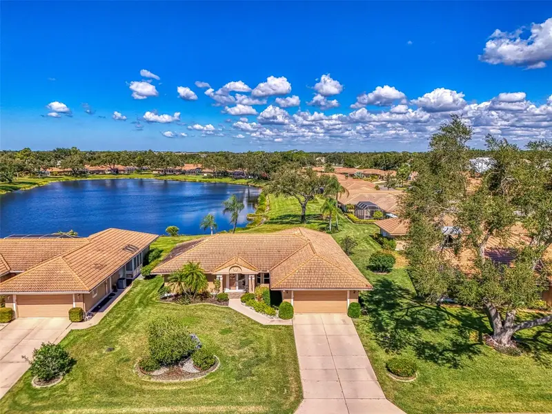 3168 E Village Dr, FL