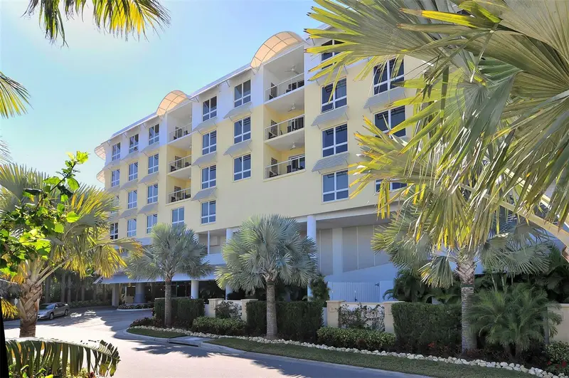 915 Seaside Dr #606, Weeks 12-13, FL