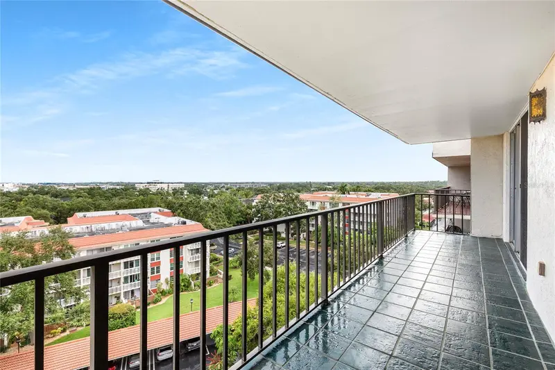 2699 Seville Blvd #802, FL