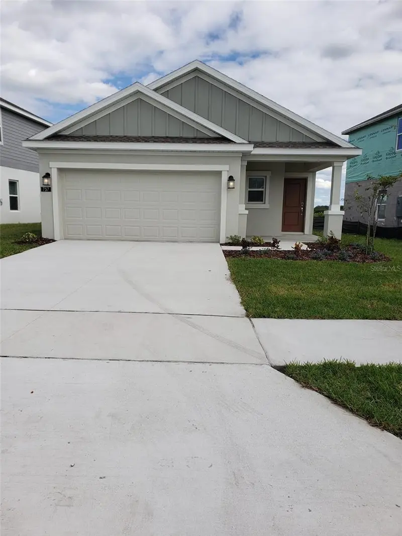 757 Reggie Rd, FL