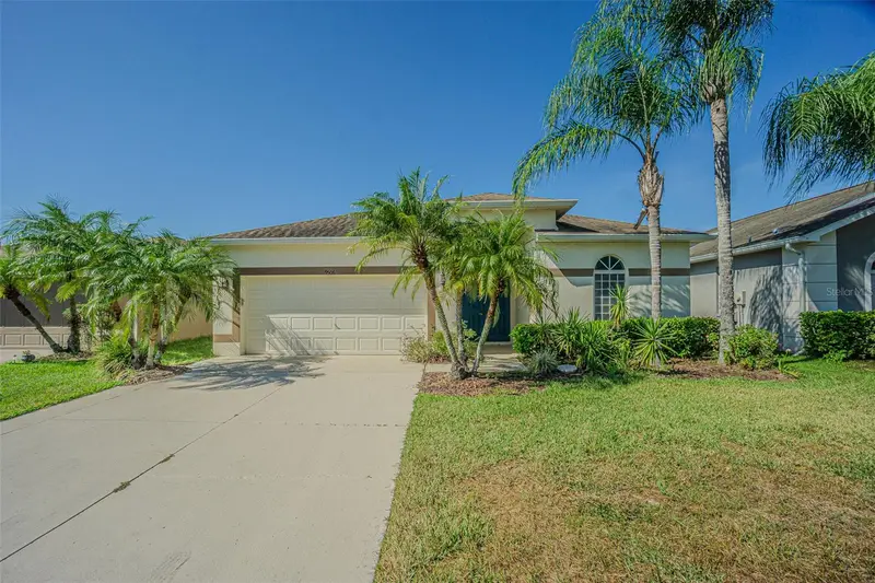 9506 Rolling Cir, FL
