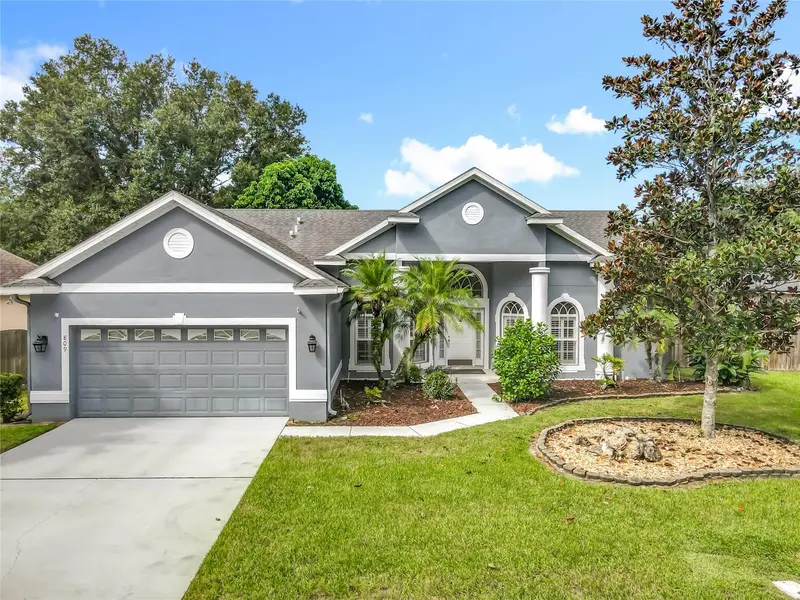 809 Muirfield Cir, FL