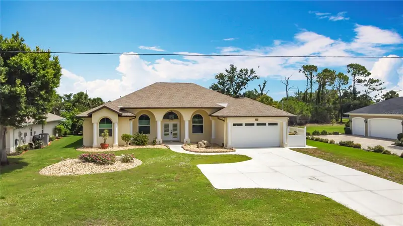 613 Boundary Blvd, FL