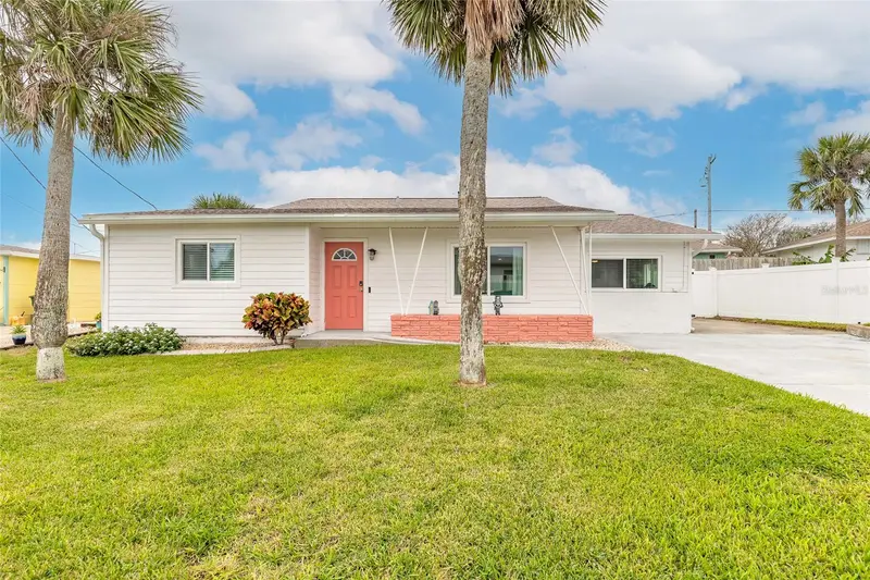 8 Robben Ter, FL