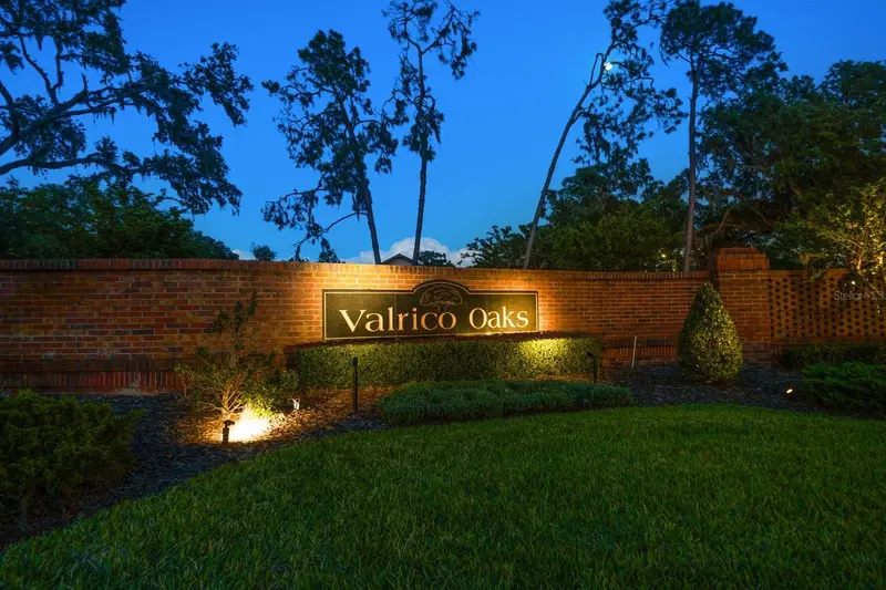 1105 Deer Run Pl, FL