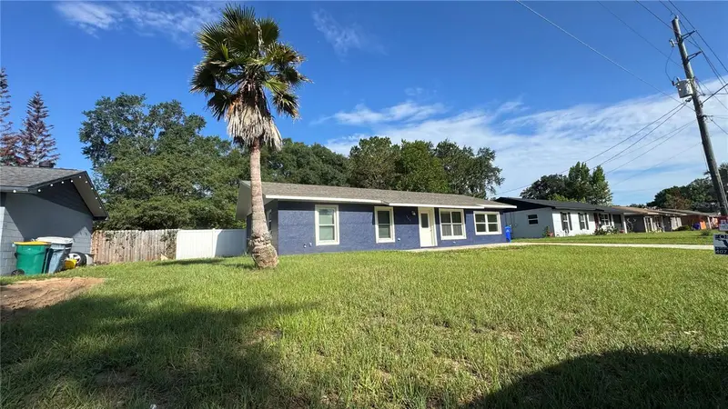 545 Oak Dr, FL
