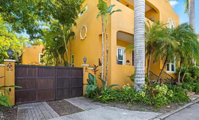 1724 Cherry Ln, FL