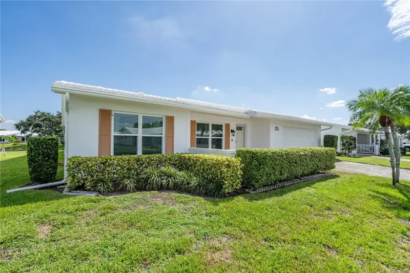 9221 40th Way N #5, FL