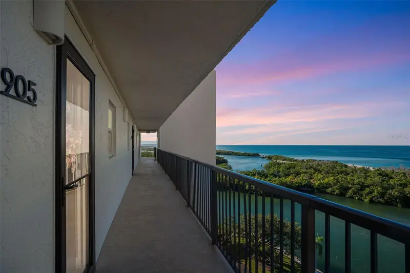 9397 Midnight Pass Rd #905, FL