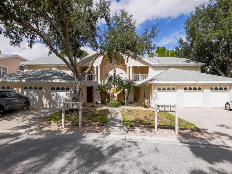7234 Eleanor Cir #203, FL