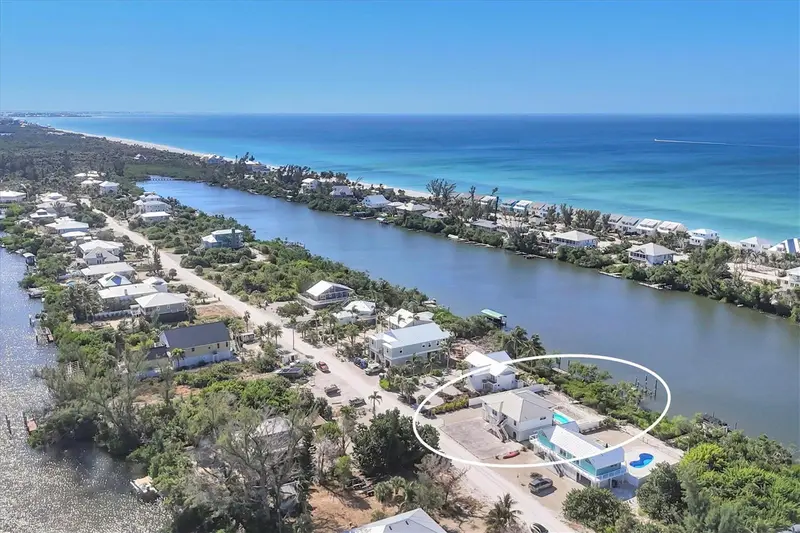 271 Bocilla Dr, FL