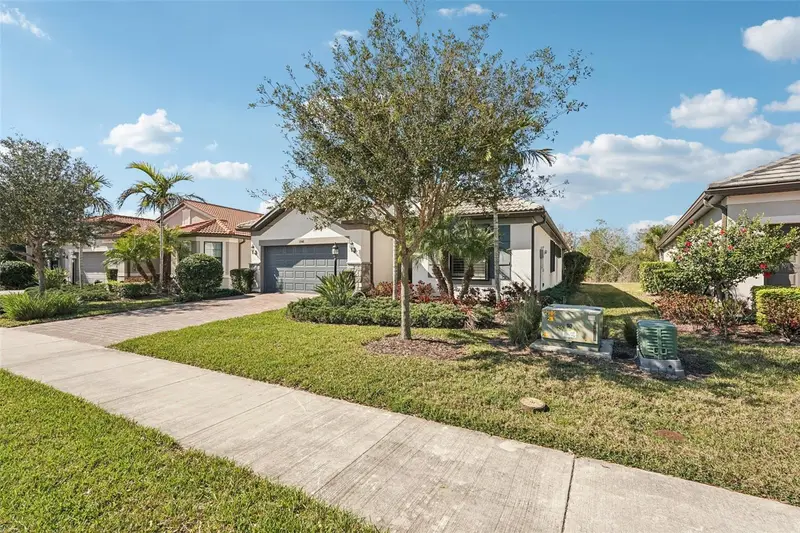 17148 Hampton Falls Ter, FL