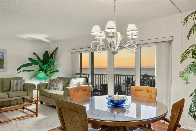 800 Benjamin Franklin Dr #607, FL