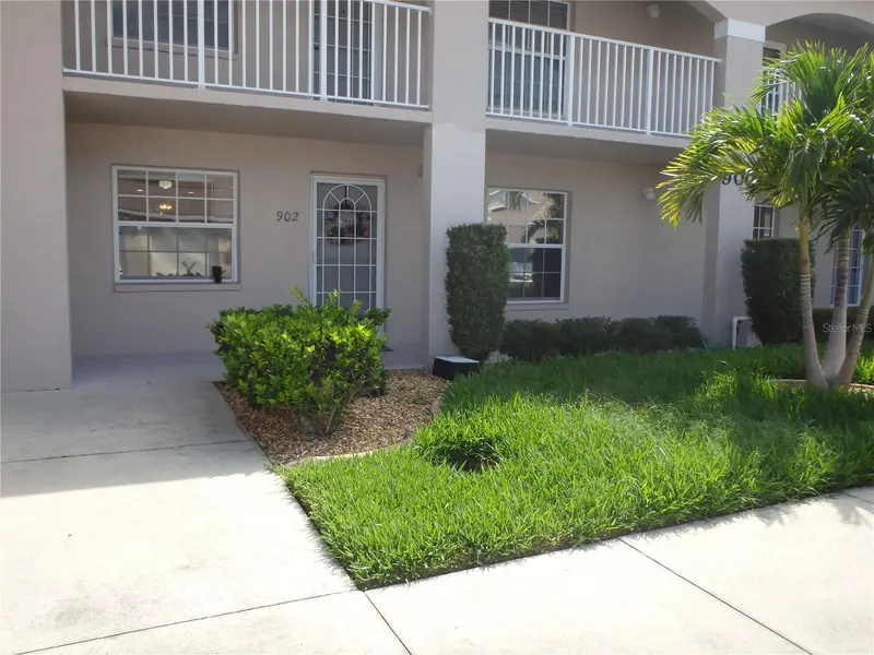 11644 Sw Egret Cir #902, FL