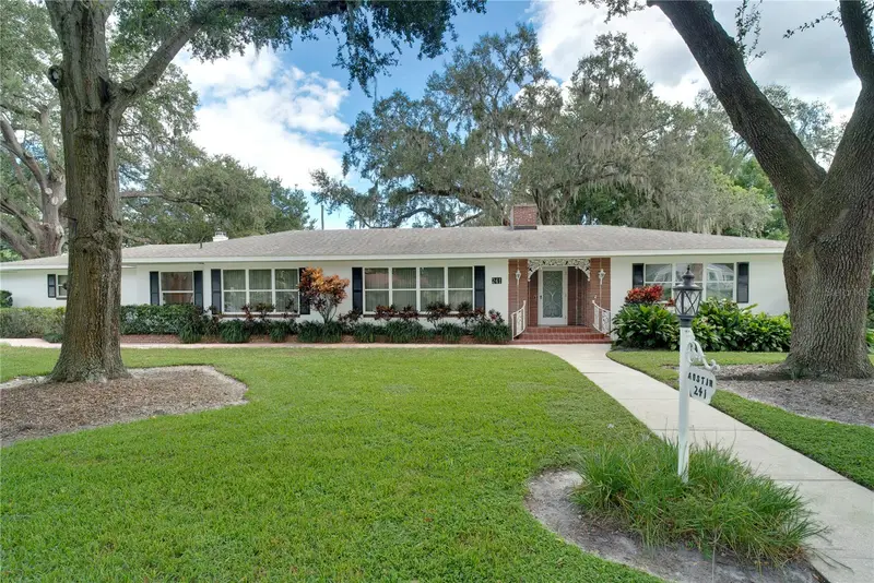 241 N Dillard St, FL
