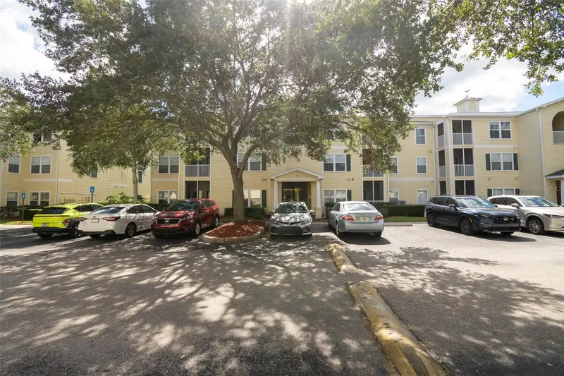 18113 Bridle Club Dr, FL