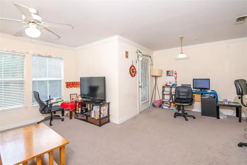 18113 Bridle Club Dr, FL