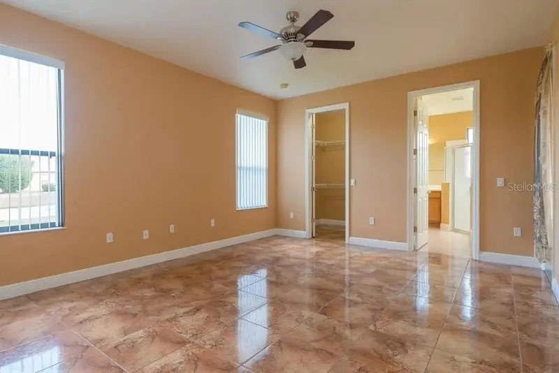 328 Indian Wells Ave, FL