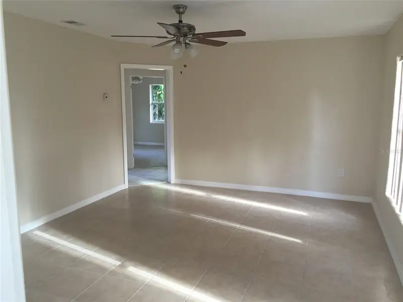 121 Stefanik Rd, FL