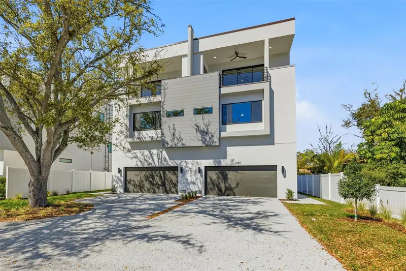 4509 W North A St #2, FL