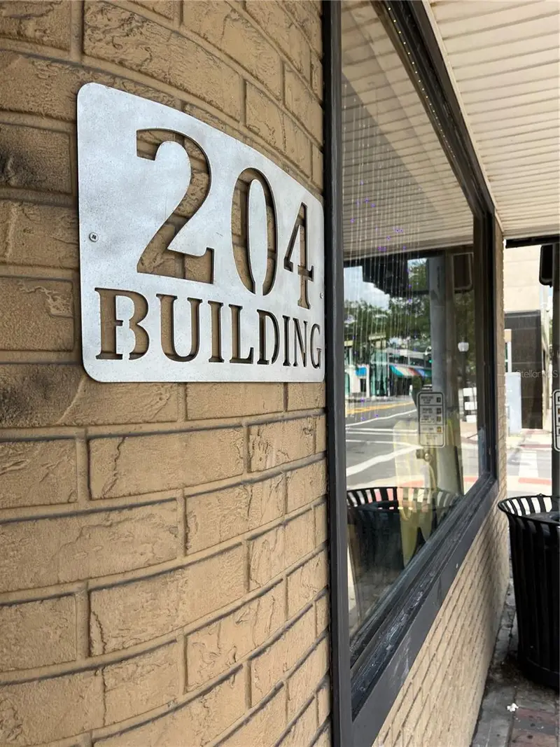 204 W University Ave #8a, FL