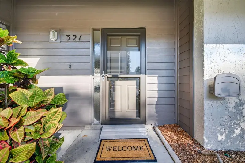 321 Windrush Loop, FL