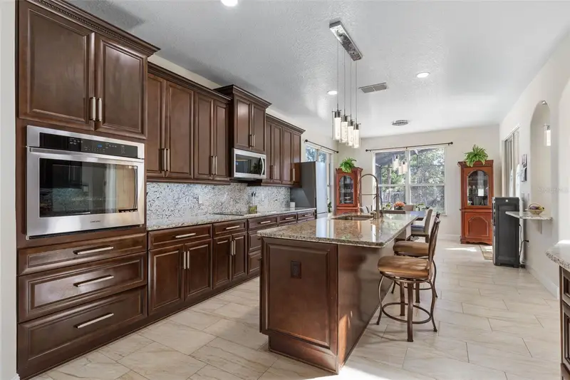 38 Brewster Ln, FL