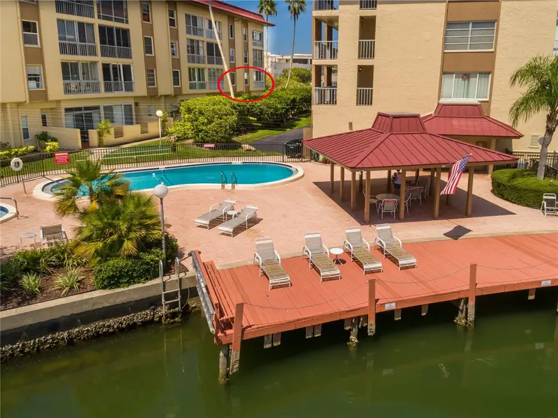 105 Island Way #121, FL