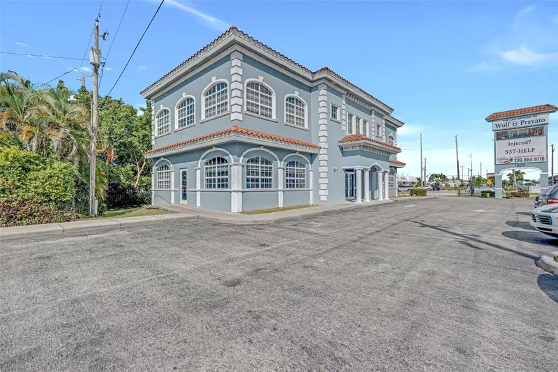 1825 Colonial Blvd, FL
