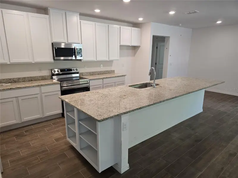 107 Eddy Ln, FL